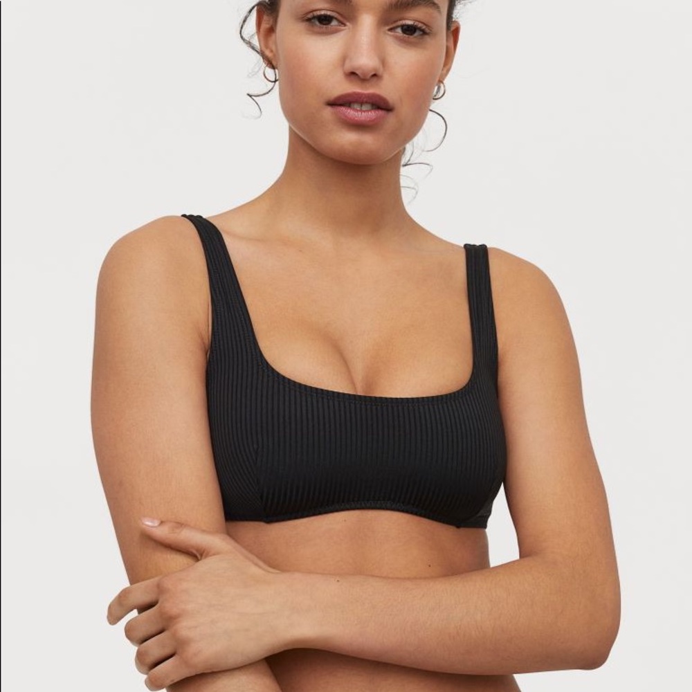 H&M Ribbed padded bikini top